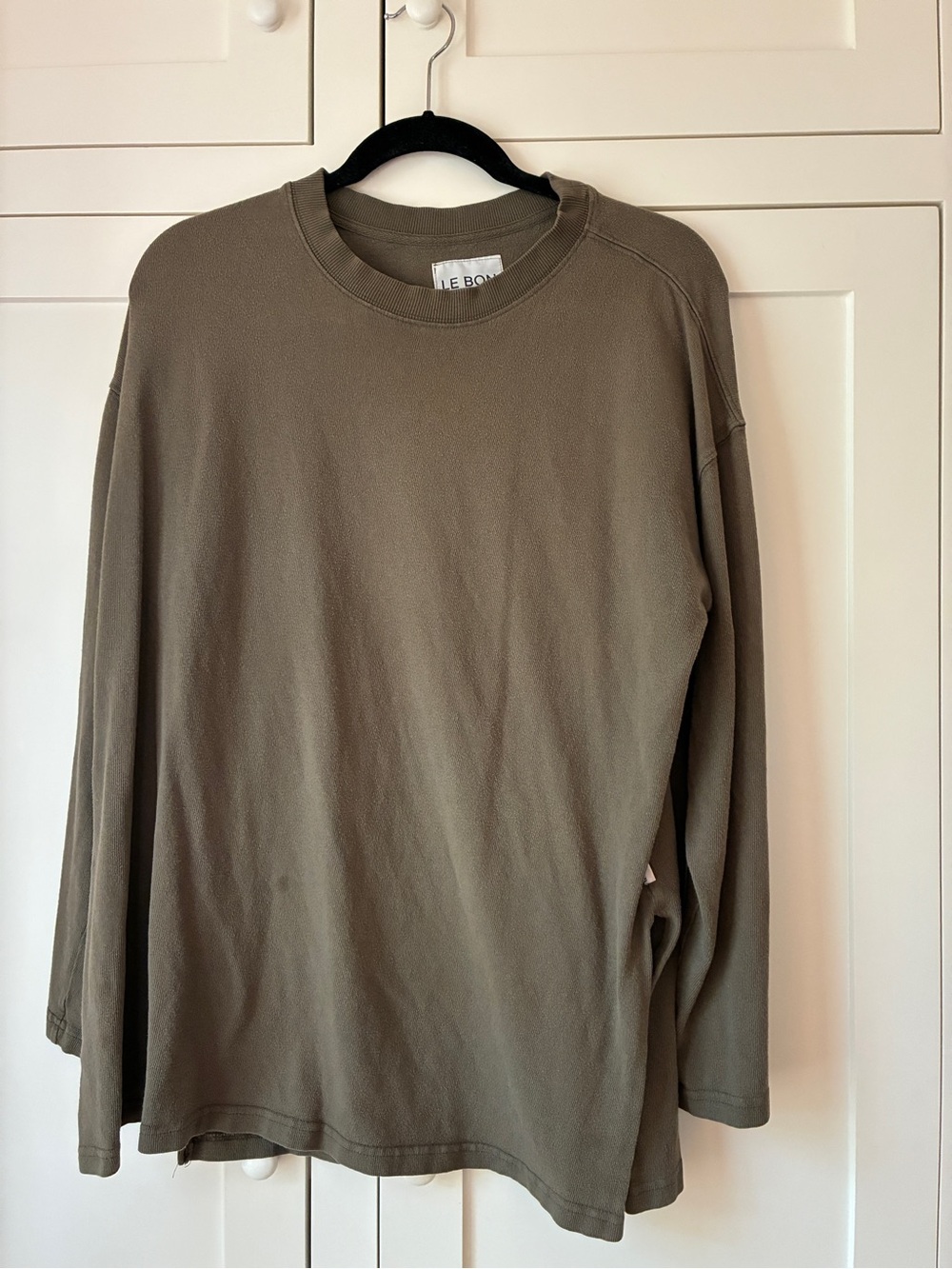 Le Bon Shoppe olive green Sunday tee